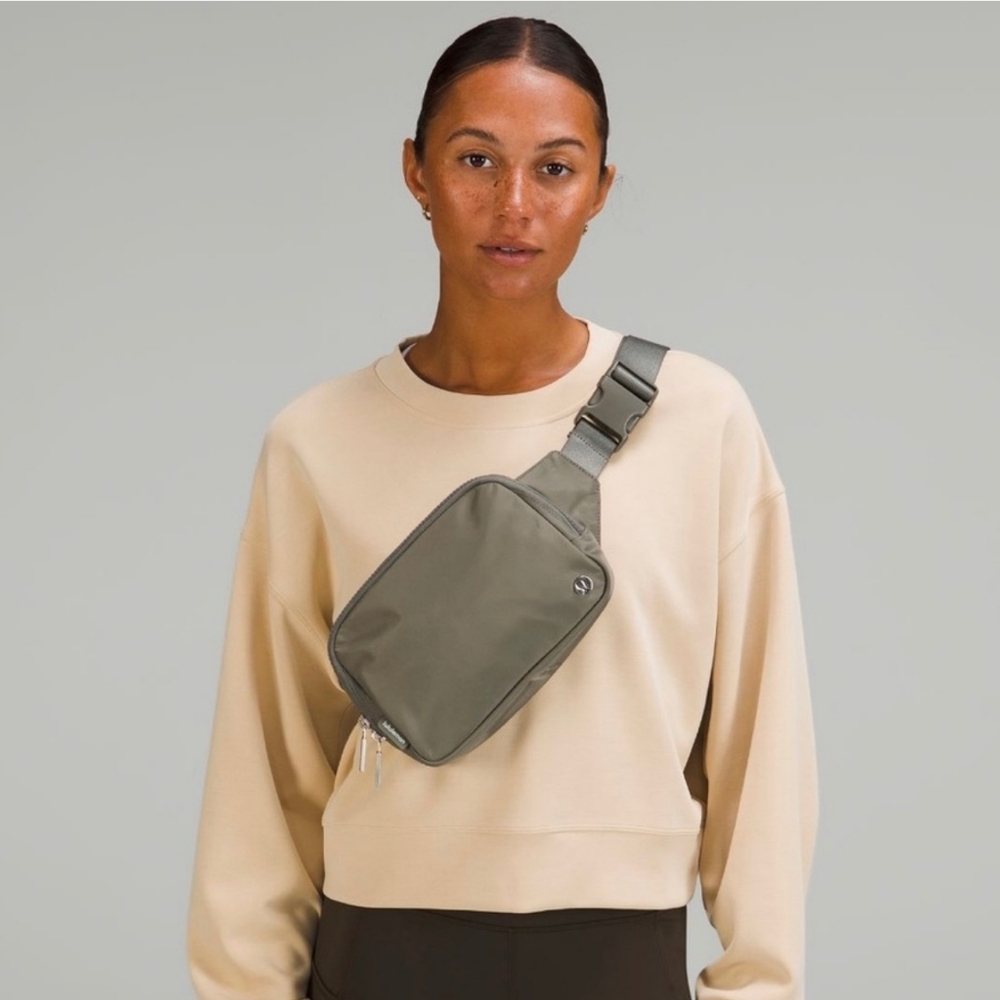 LULULEMON Unisex Everywhere Belt Bag Large 2L Grey Sage (BRAND NEW WITH TAGS)